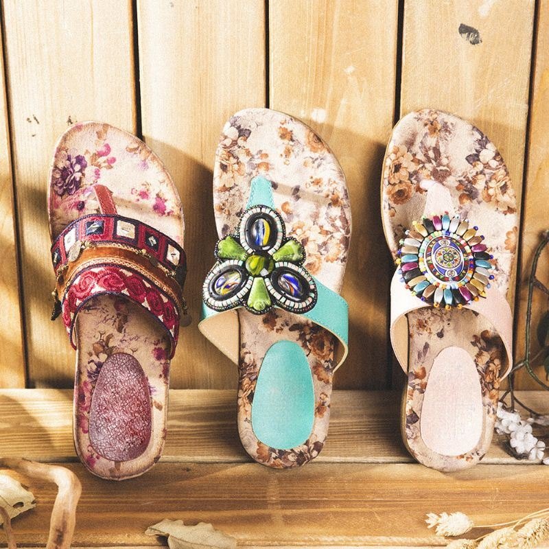 Dame Bohemian Bead Clip Toe Brodert Folkways Blomstermønster Myk Såle Flip Flop Sommer Beach Casual Flat Sandaler