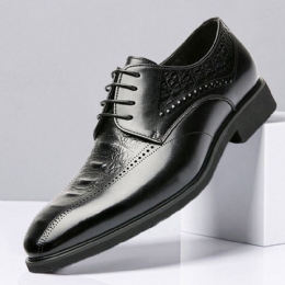 Herre Brogue Preget Oxfords Cowhide Leather Dress Sko