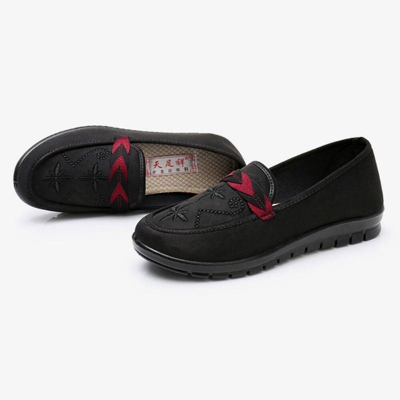 Dame Blomster Broderi Grunne Bærbare Slip-on Loafers