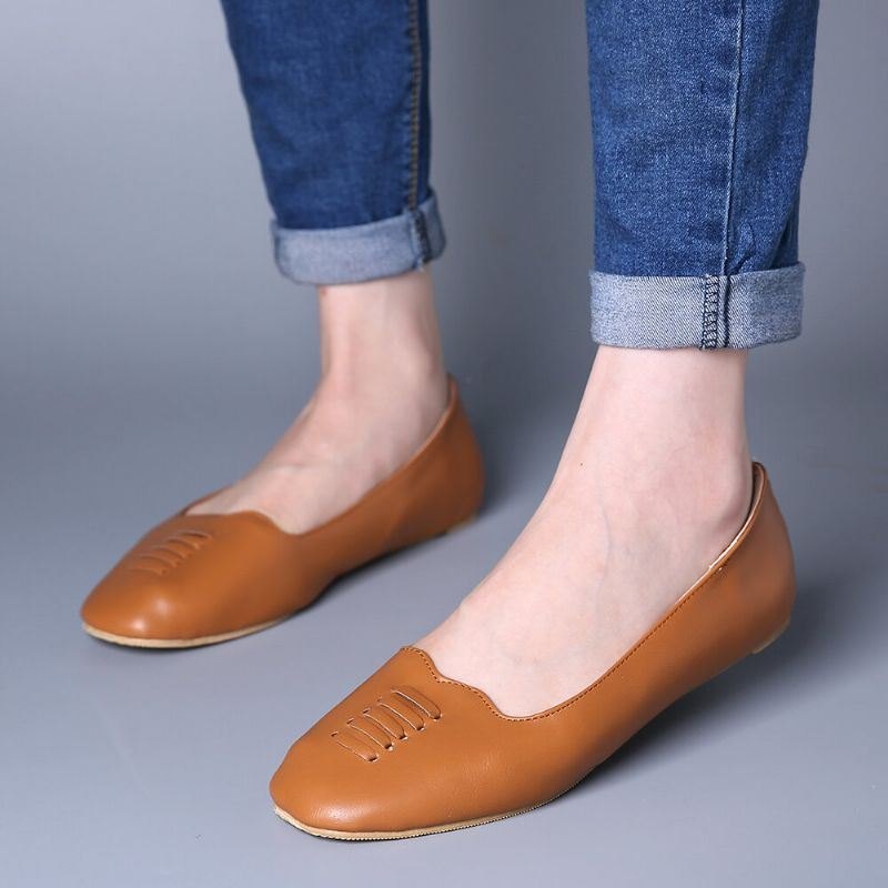 Dame Square Toe Comfy Lett Slip On Loafers